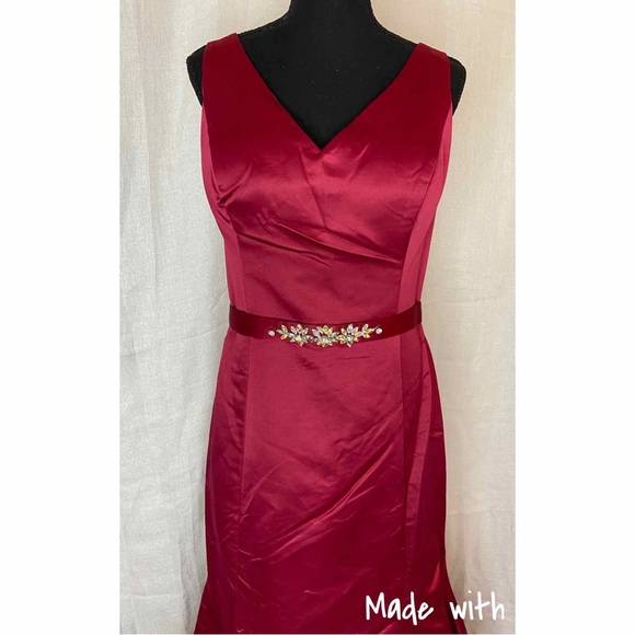 Lauren Burgundy Long Formal Gown Bridesmaid Dress - Picture 3 of 9